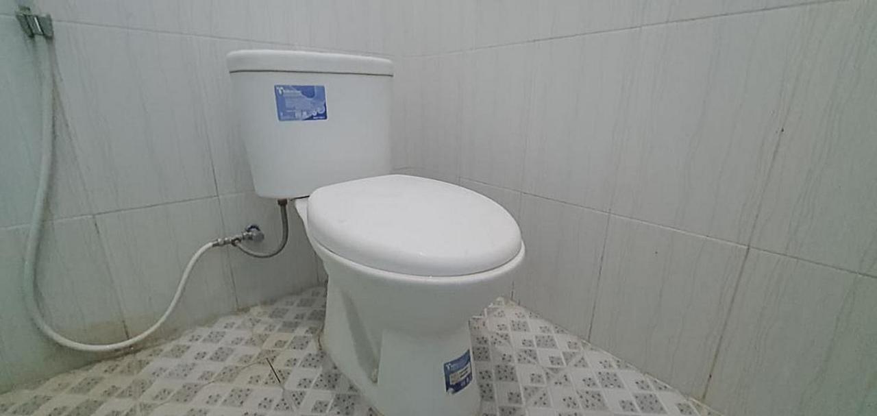 Griya Mbak Tafik Syariah Hotel Gendingan Ngoại thất bức ảnh